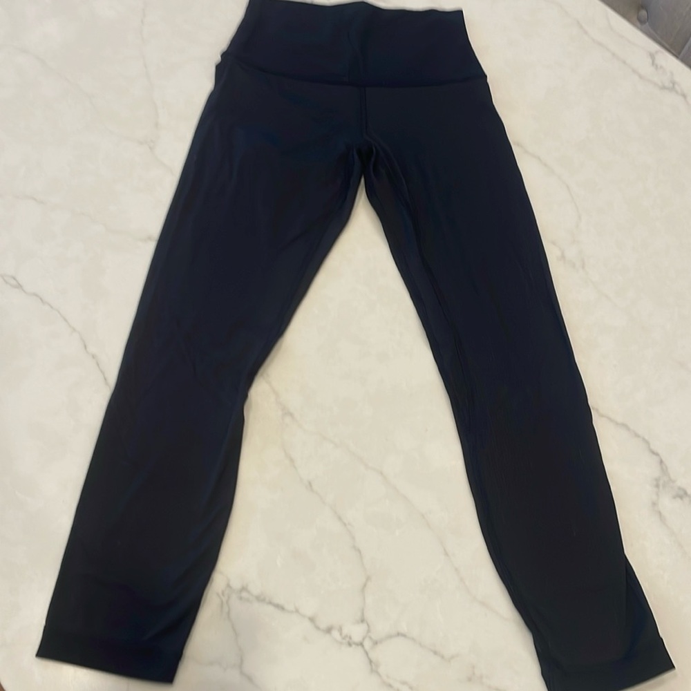 Lululemon align high-rise ribbed crop 23”